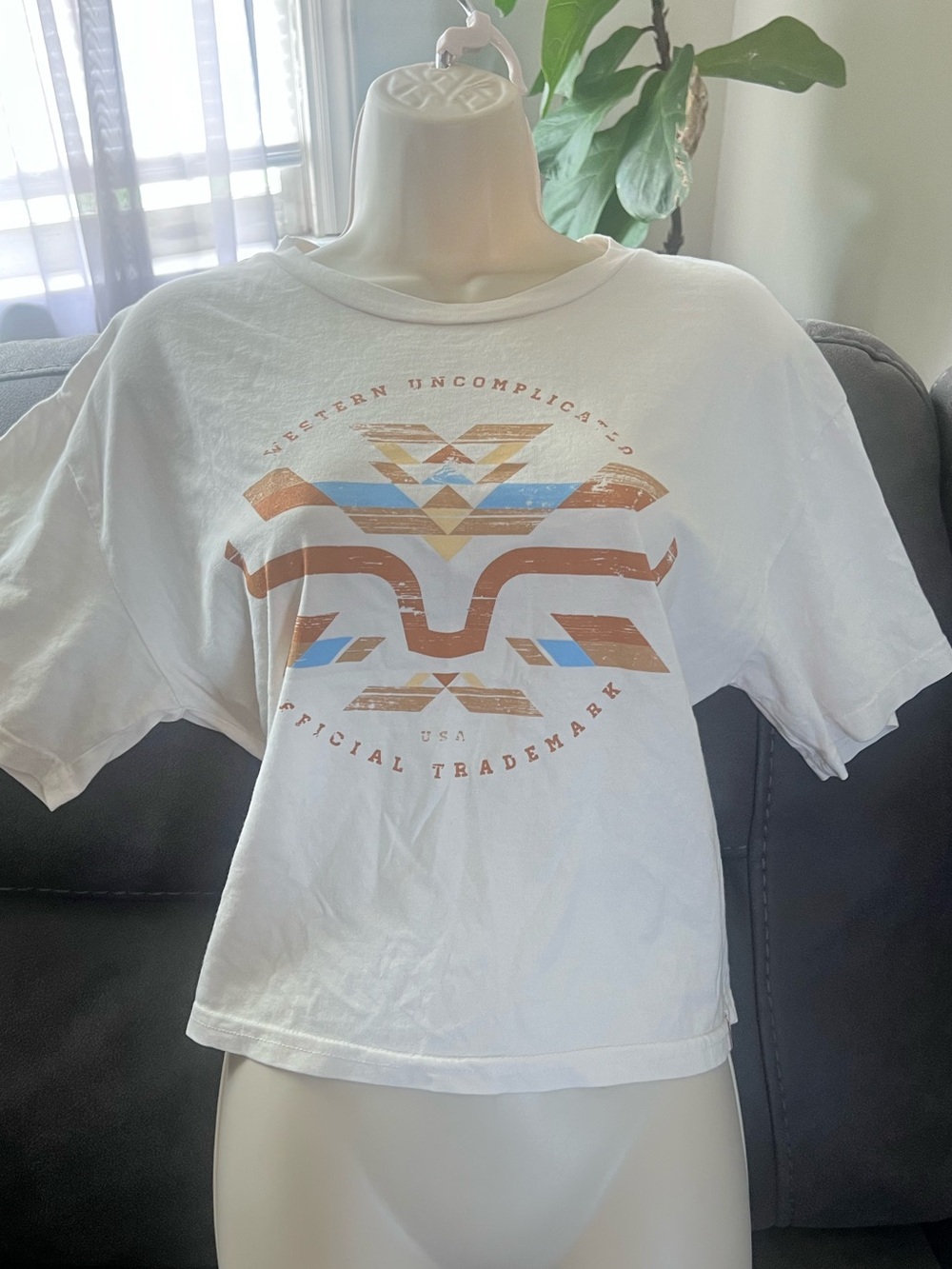 NWOT Kimes Ranch Crop Tee